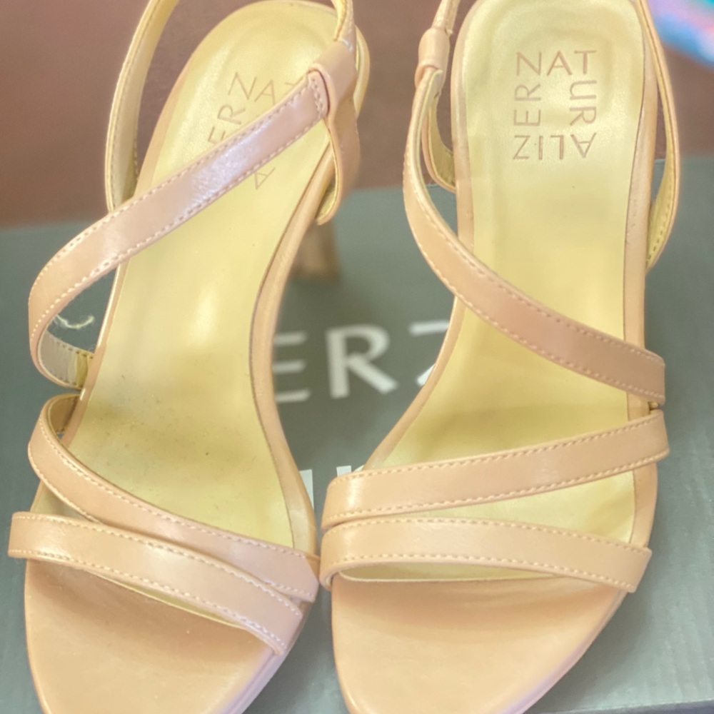 Naturalizer Women's Tan Strappy Heels